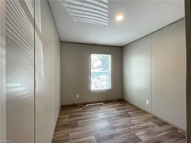 2317 Elbon Drive, Winston-salem, NC 27105