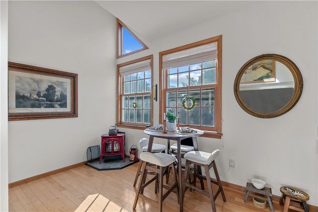 11 Catherine Street B, Newport, RI 02840