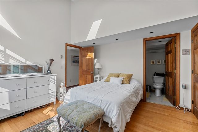 11 Catherine Street B, Newport, RI 02840
