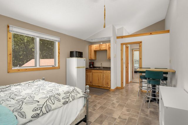 12770 Homestead Drive, Hugo, MN 55110