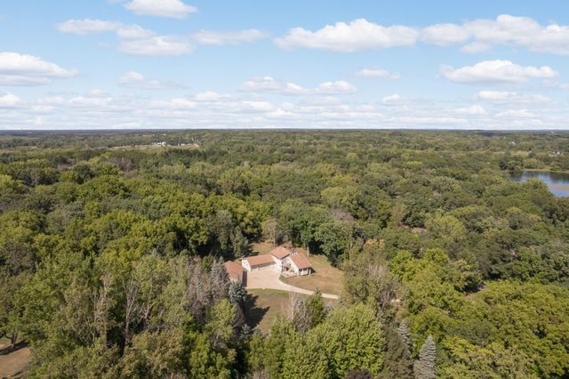 12770 Homestead Drive, Hugo, MN 55110