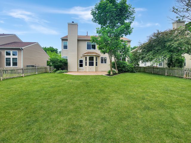 460 Arlington Lane, Grayslake, IL 60030