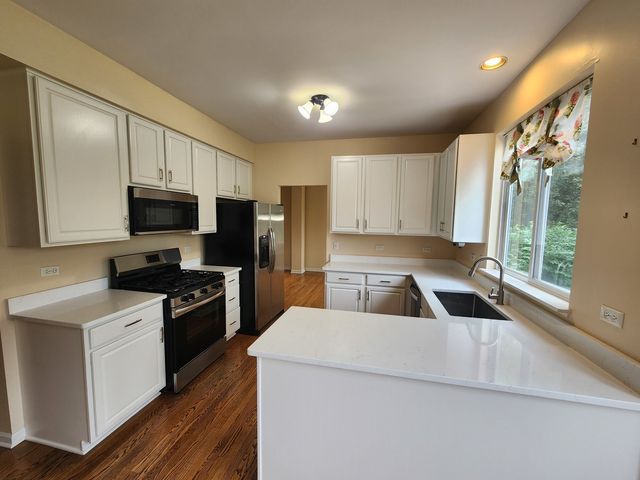 460 Arlington Lane, Grayslake, IL 60030