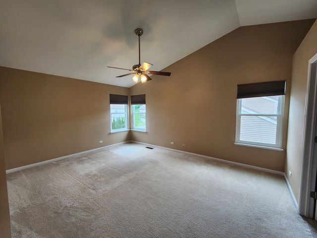 460 Arlington Lane, Grayslake, IL 60030