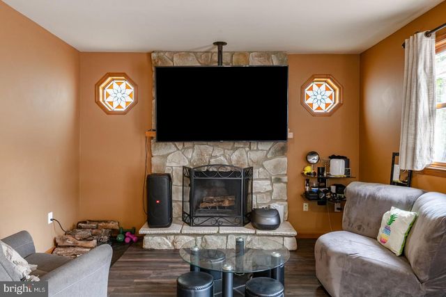 4312 STOUDTS FERRY BRIDGE RD, Reading, PA 19605