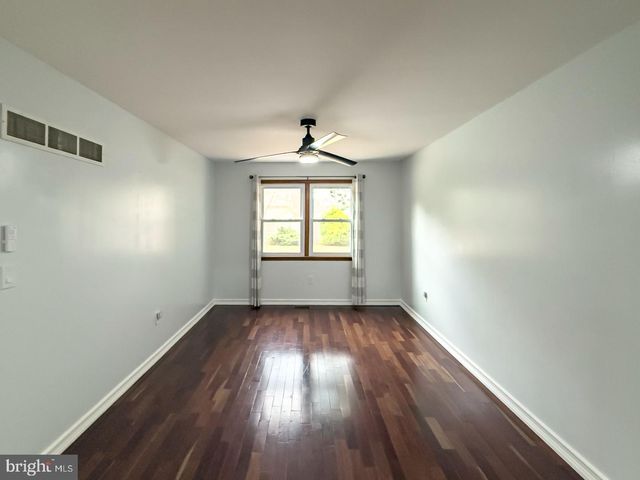 4312 STOUDTS FERRY BRIDGE RD, Reading, PA 19605