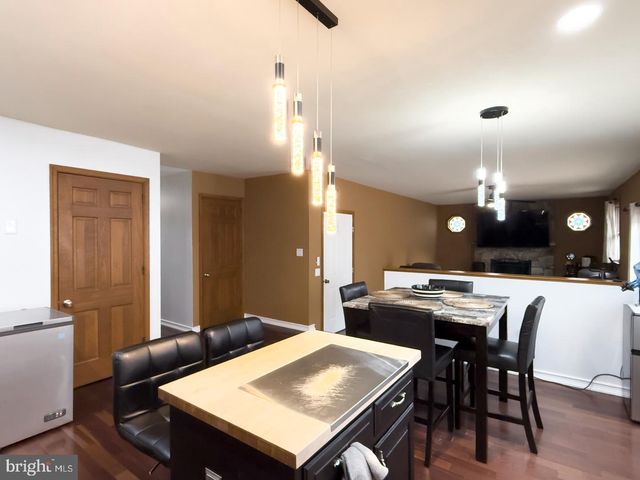 4312 STOUDTS FERRY BRIDGE RD, Reading, PA 19605