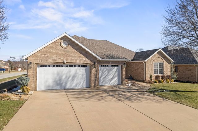 1460 Glade Avenue, Springfield, MO 65802