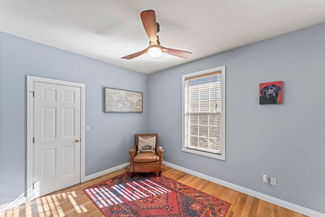 1460 Glade Avenue, Springfield, MO 65802