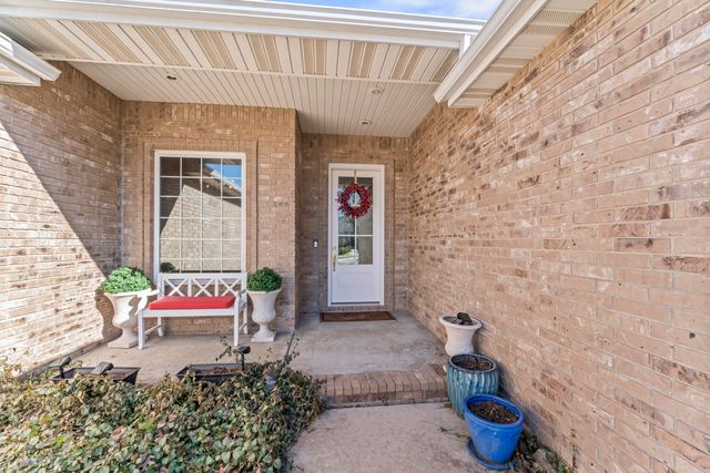 1460 Glade Avenue, Springfield, MO 65802