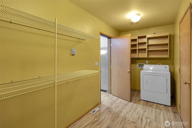 831 SW 364th Place, Federal Way, WA 98023