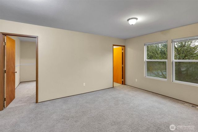 831 SW 364th Place, Federal Way, WA 98023