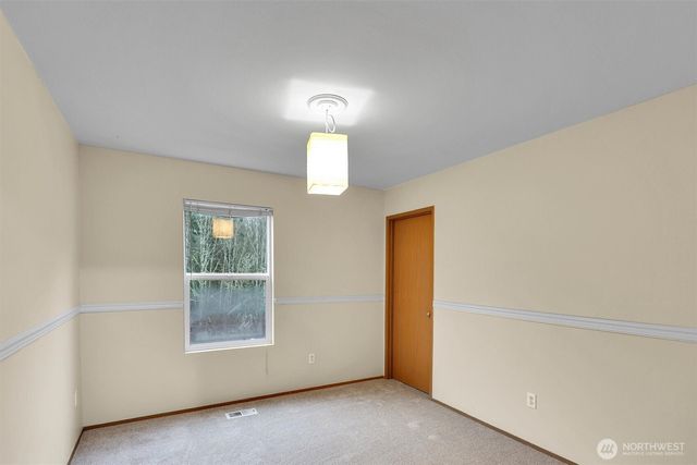 831 SW 364th Place, Federal Way, WA 98023