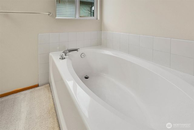 831 SW 364th Place, Federal Way, WA 98023