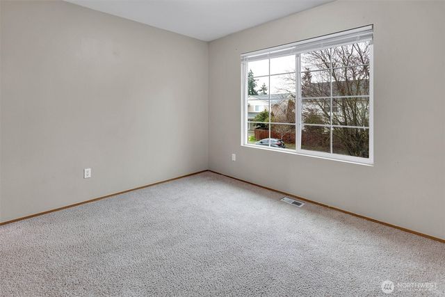 831 SW 364th Place, Federal Way, WA 98023