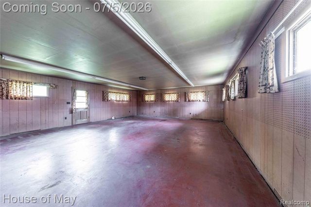12054 Belleville Road, Belleville, MI 48111