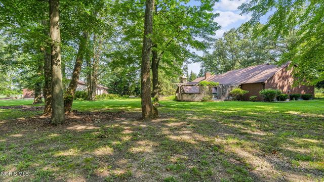 5786 Township Road 243, Findlay, OH 45840