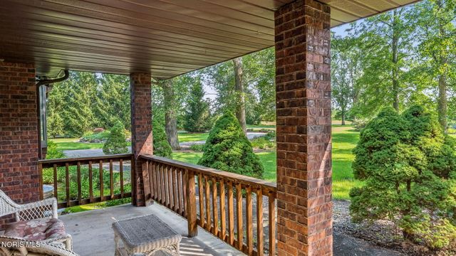 5786 Township Road 243, Findlay, OH 45840