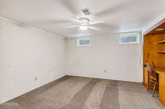 5786 Township Road 243, Findlay, OH 45840