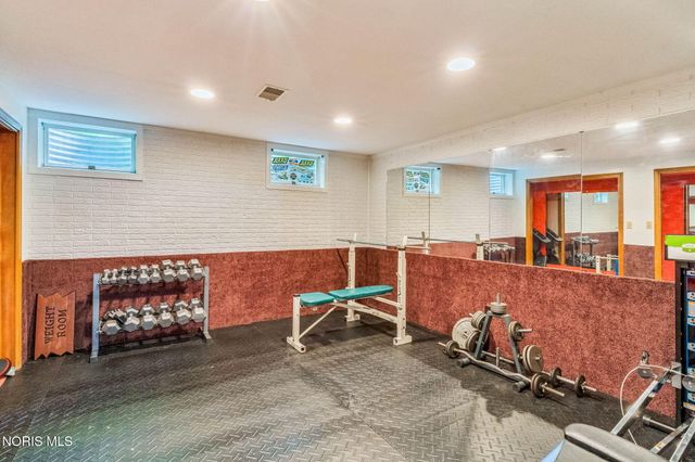 5786 Township Road 243, Findlay, OH 45840