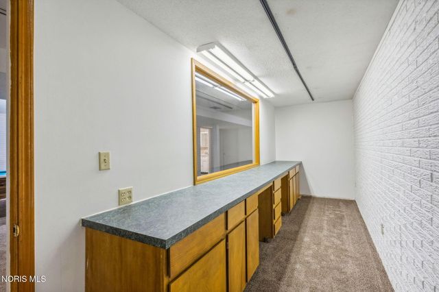 5786 Township Road 243, Findlay, OH 45840