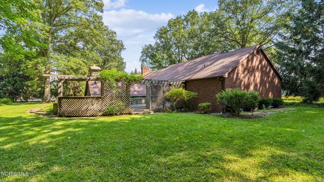 5786 Township Road 243, Findlay, OH 45840