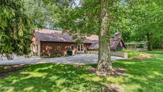 5786 Township Road 243, Findlay, OH 45840