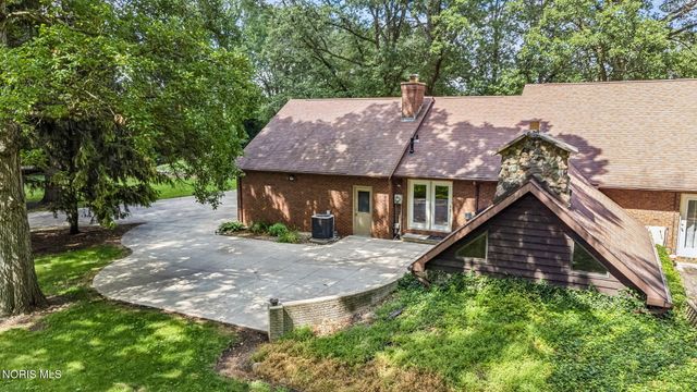 5786 Township Road 243, Findlay, OH 45840