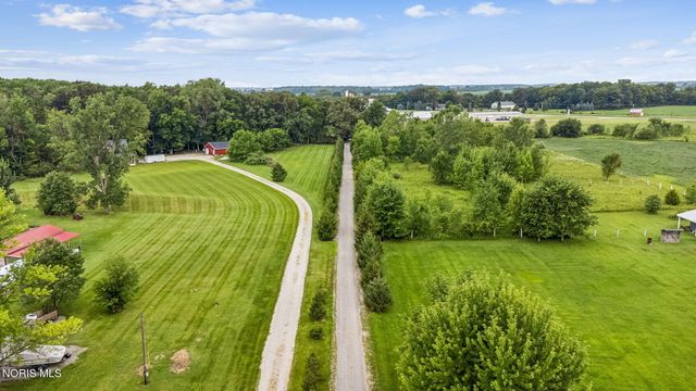 5786 Township Road 243, Findlay, OH 45840