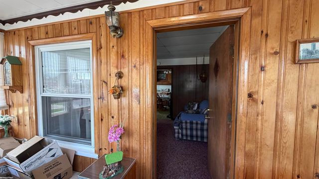 22118 Elizabeth Street, Saint Clair Shores, MI 48080