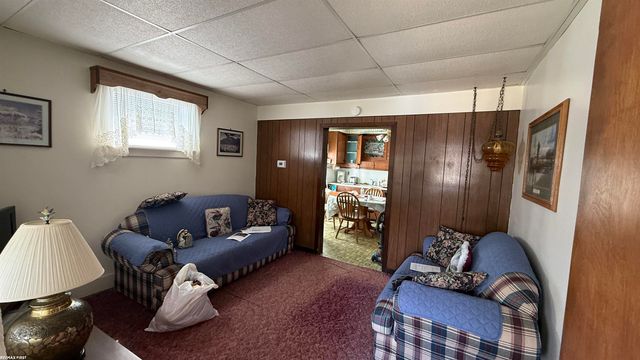 22118 Elizabeth Street, Saint Clair Shores, MI 48080