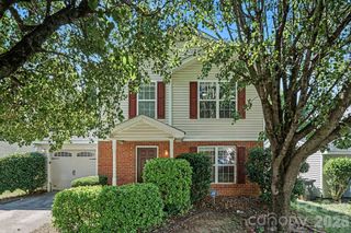 1029 Jordans Pond Lane, Charlotte, NC 28214