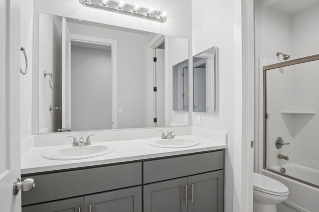 2516 Orinoco Ave, Manteca, CA 95337