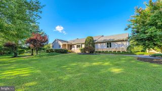 272 HARTFORD RD, Medford, NJ 08055