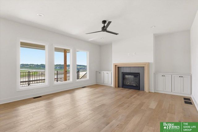 11043 S 220th Street, Gretna, NE 68028
