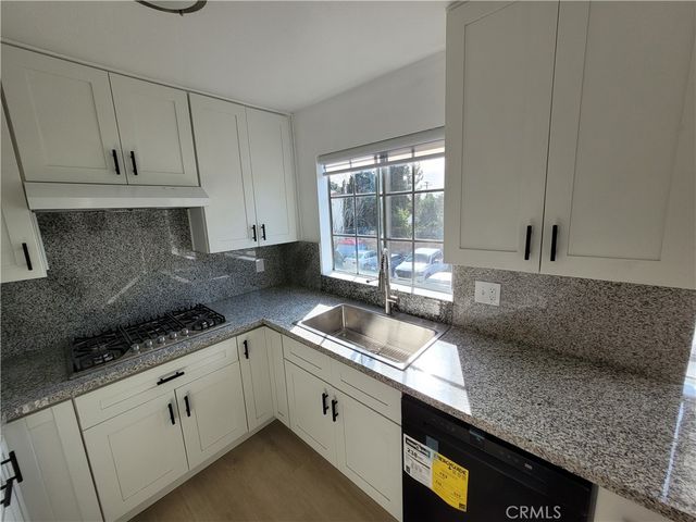 15004 Nordhoff 203, North Hills, CA 91343