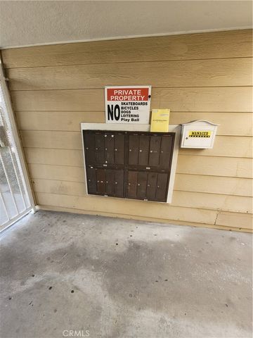 15004 Nordhoff 203, North Hills, CA 91343