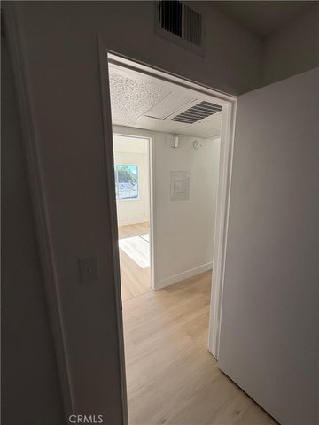 15004 Nordhoff 203, North Hills, CA 91343