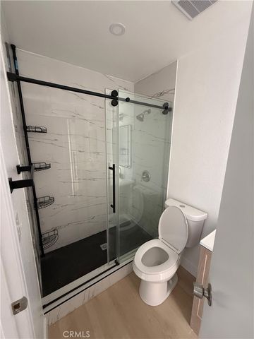 15004 Nordhoff 203, North Hills, CA 91343