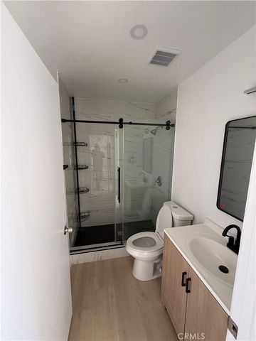 15004 Nordhoff 203, North Hills, CA 91343