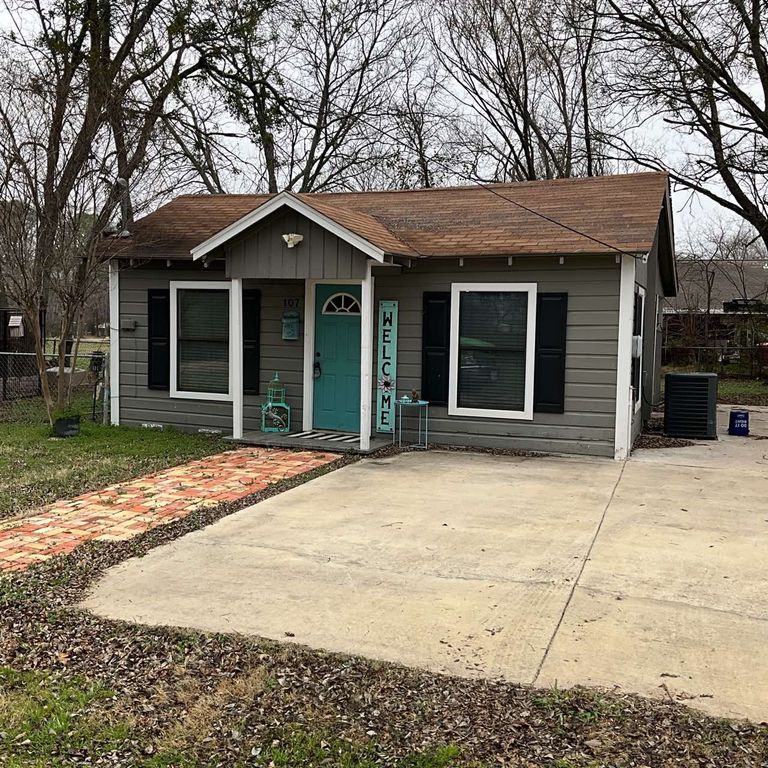107 W 15th Street, Kemp, TX 75143