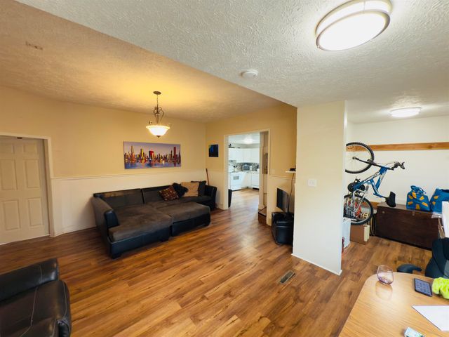 2823 W Sharp Ave, Spokane, WA 99201