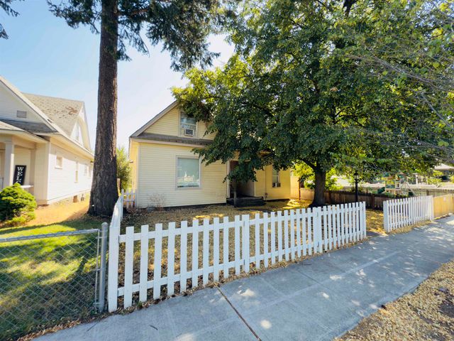 2823 W Sharp Ave, Spokane, WA 99201