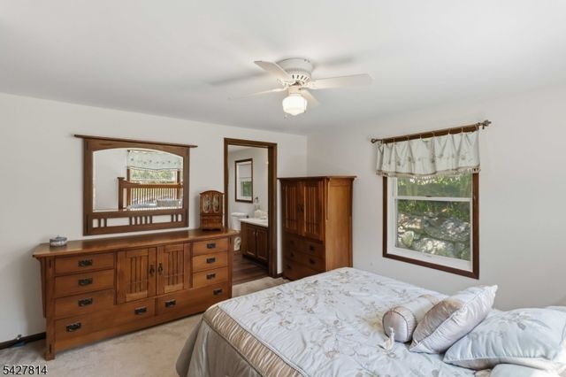 400 Lake Shore Dr, West Milford Twp., NJ 07421