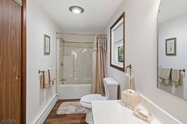 400 Lake Shore Dr, West Milford Twp., NJ 07421