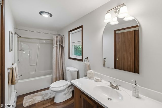 400 Lake Shore Dr, West Milford Twp., NJ 07421
