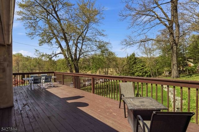 400 Lake Shore Dr, West Milford Twp., NJ 07421