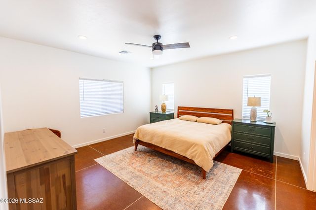 1214 S Emu Avenue, Benson, AZ 85602