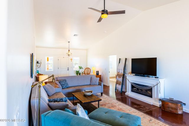 1214 S Emu Avenue, Benson, AZ 85602