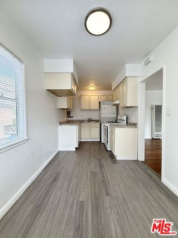 5659 Dairy Avenue, Long Beach, CA 90805